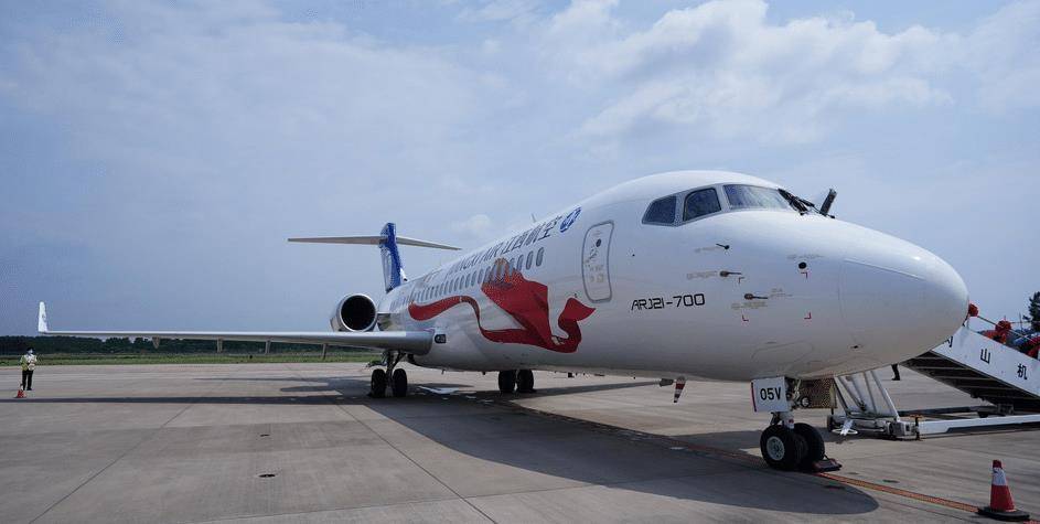 华为08年手机图片
:欧美不给适航证，导致国产ARJ21客机只能在国内商用