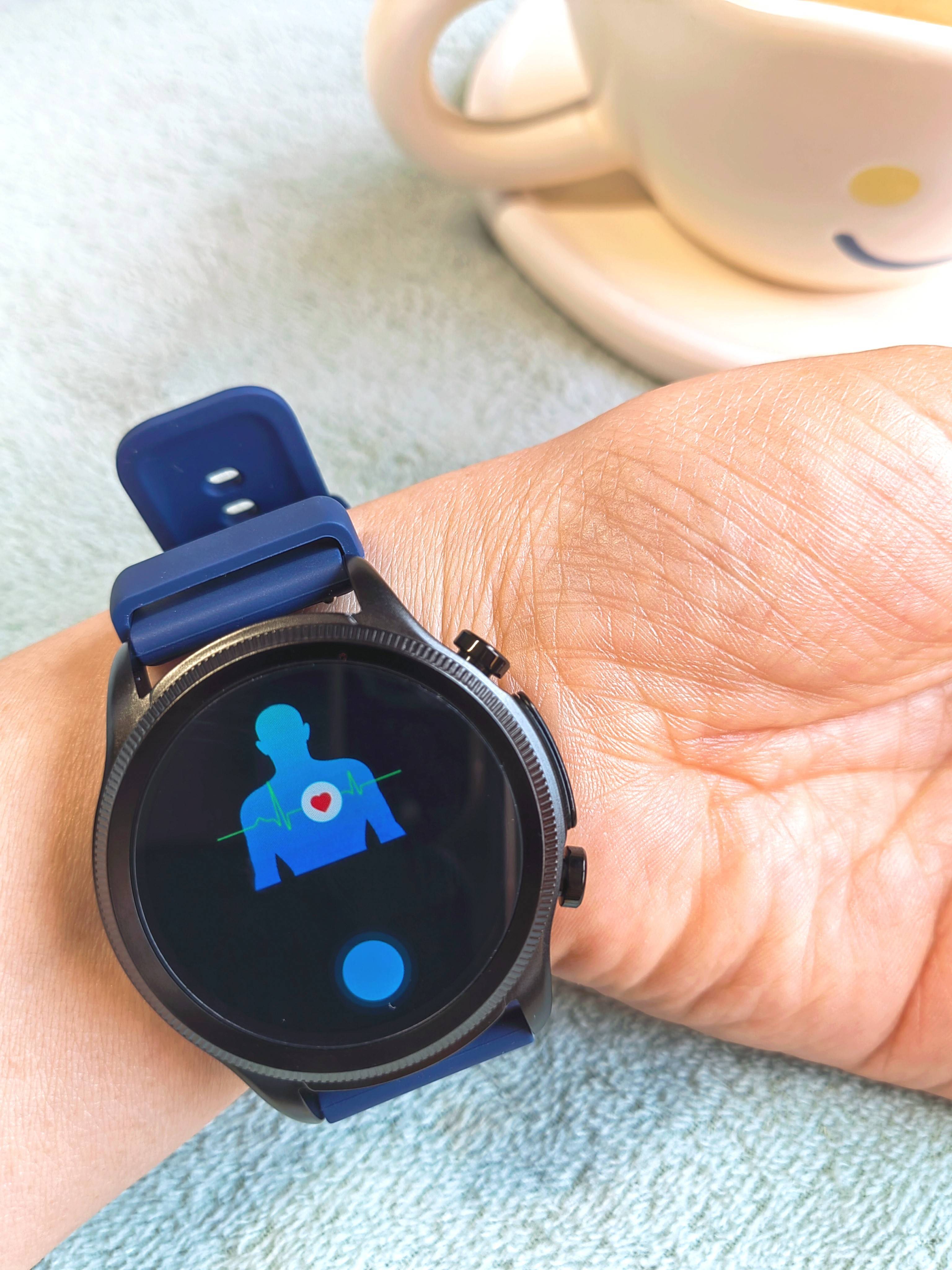 手机调成震动夹在中间有感觉吗:dido E55S健康智能手表 不止于手表 呵护身体保平安-第6张图片-太平洋在线下载